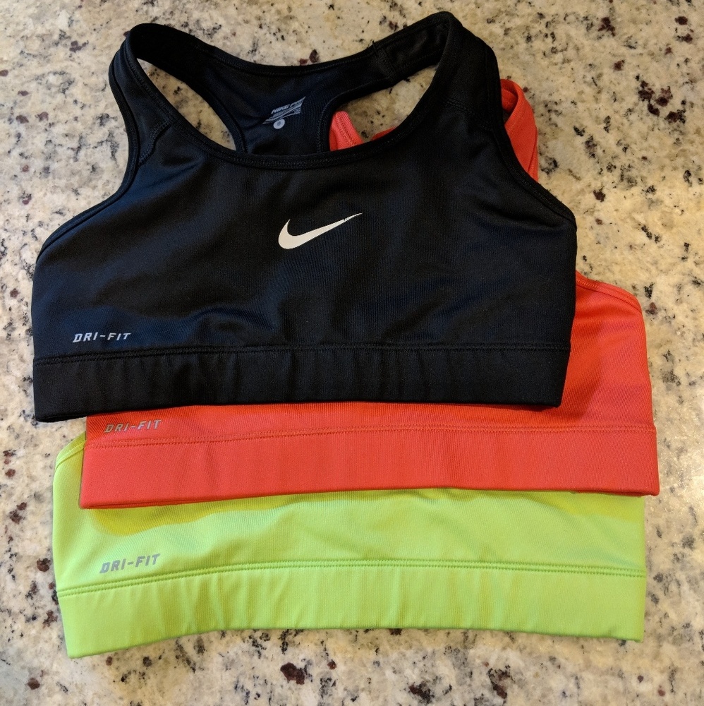 Nike Sports Bra Bundle (3)